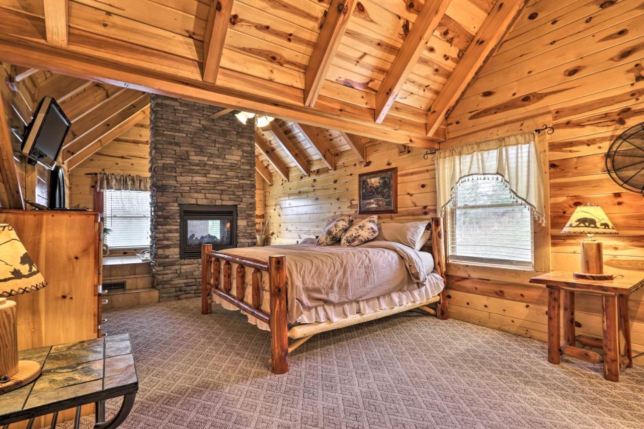Pigeon Forge Cabin With Games, 1 Mi To Parkway! Eksteriør bilde