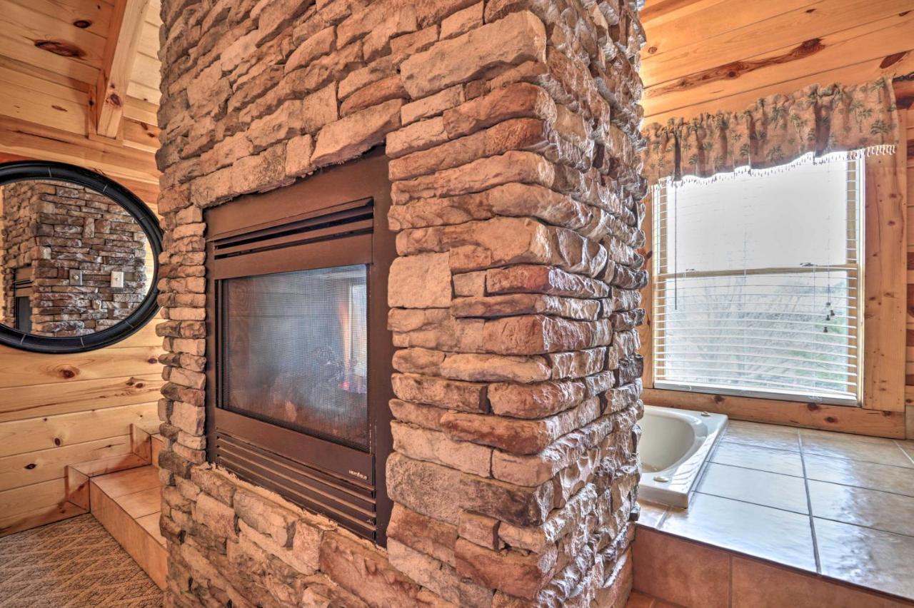 Pigeon Forge Cabin With Games, 1 Mi To Parkway! Eksteriør bilde